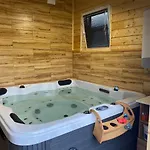 Caloroczny -mazury Gizycko Sauna Jacuzii Kominek *
