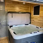 Caloroczny -mazury Gizycko Sauna Jacuzii Kominek *