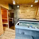 Caloroczny -mazury Gizycko Sauna Jacuzii Kominek