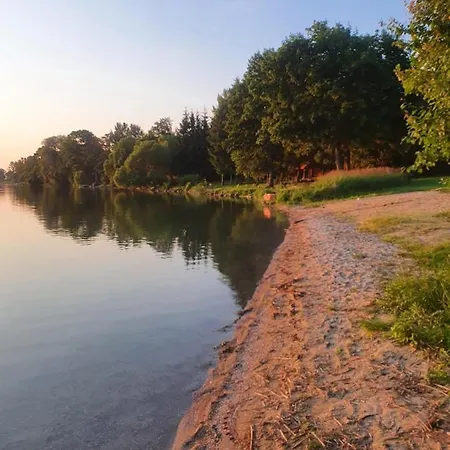 Prázdninový areál Caloroczny -mazury Gizycko Sauna Jacuzii Kominek