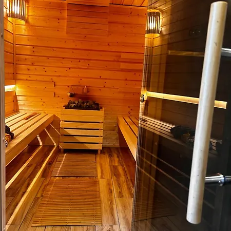 Caloroczny -mazury Gizycko Sauna Jacuzii Kominek