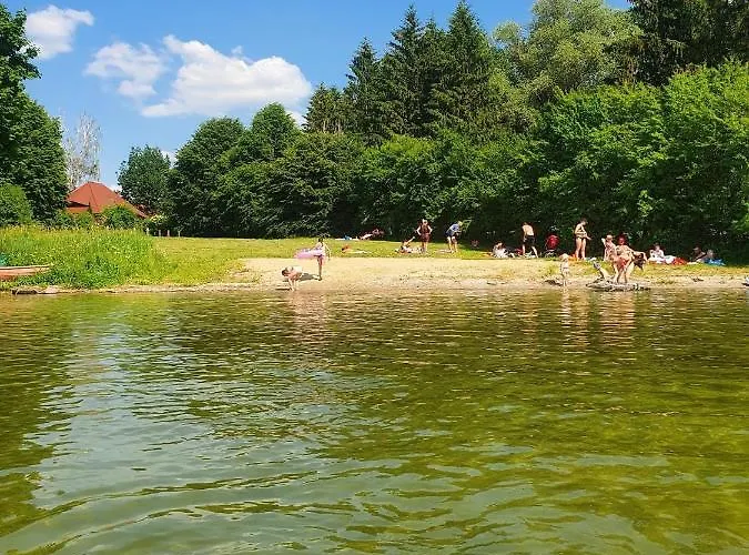 Kompleks wypoczynkowy Całoroczny -mazury Giżycko Sauna Jacuzii Kominek Fuleda